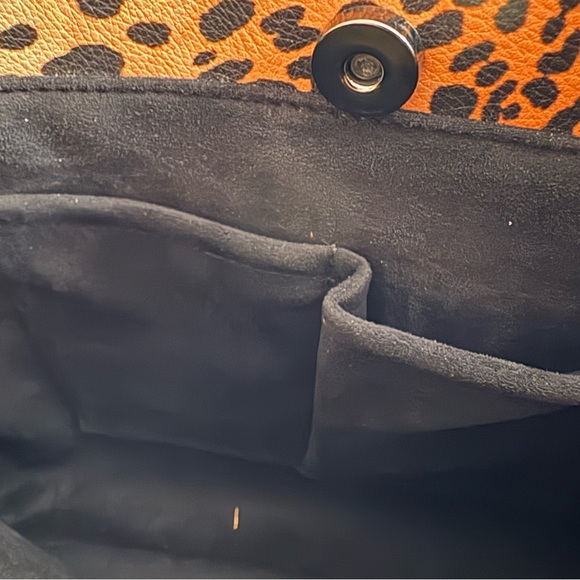 Betsey Johnson Cheetah Print Tote with Black Accents - Picture 8 of 10